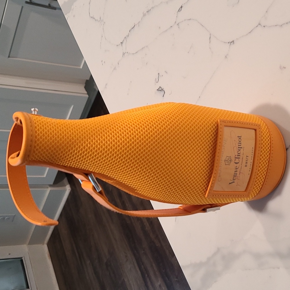Champagne Holder